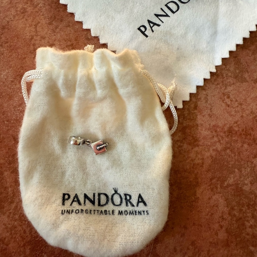 Pandora official graduation cap charm